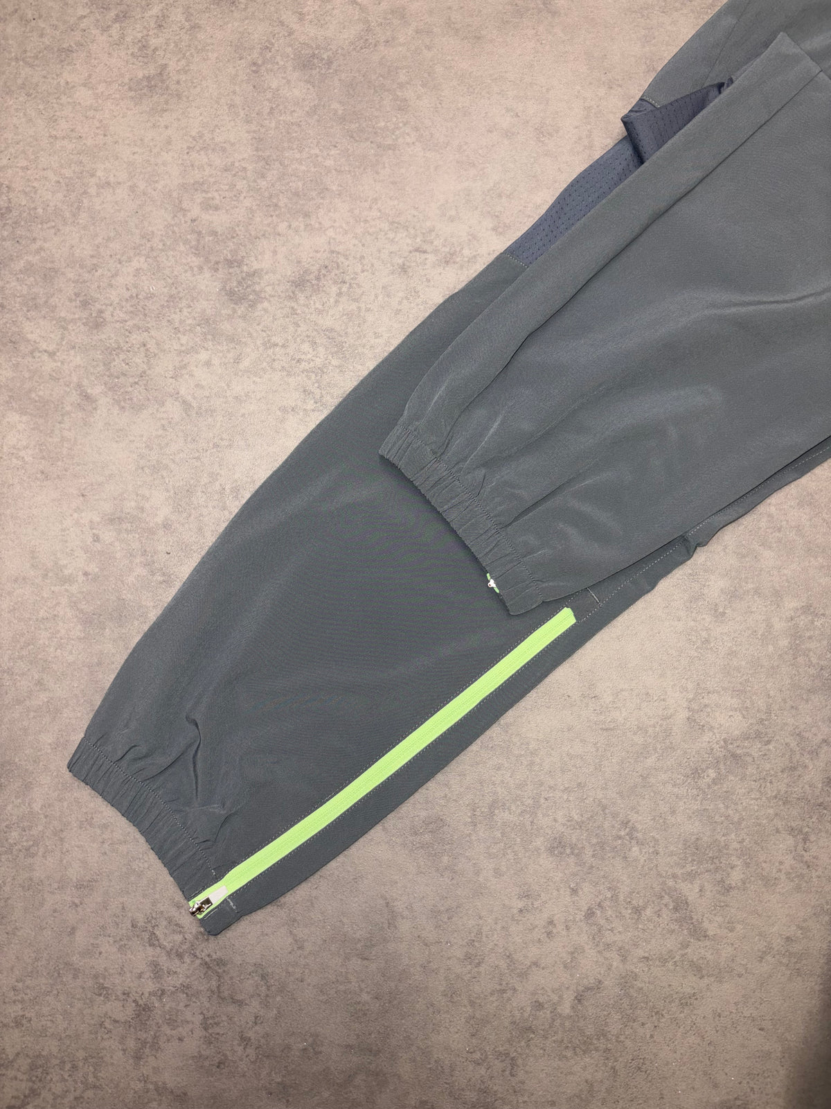 Asics Core Woven Pants - Steel Grey