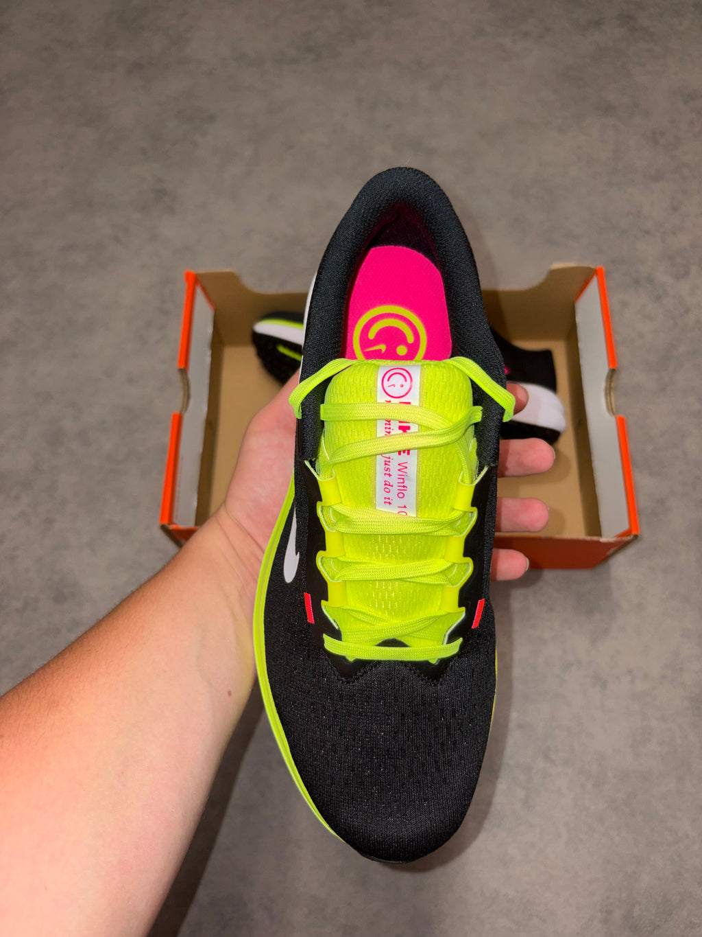 Nike Windflo 10 - Volt/ Black