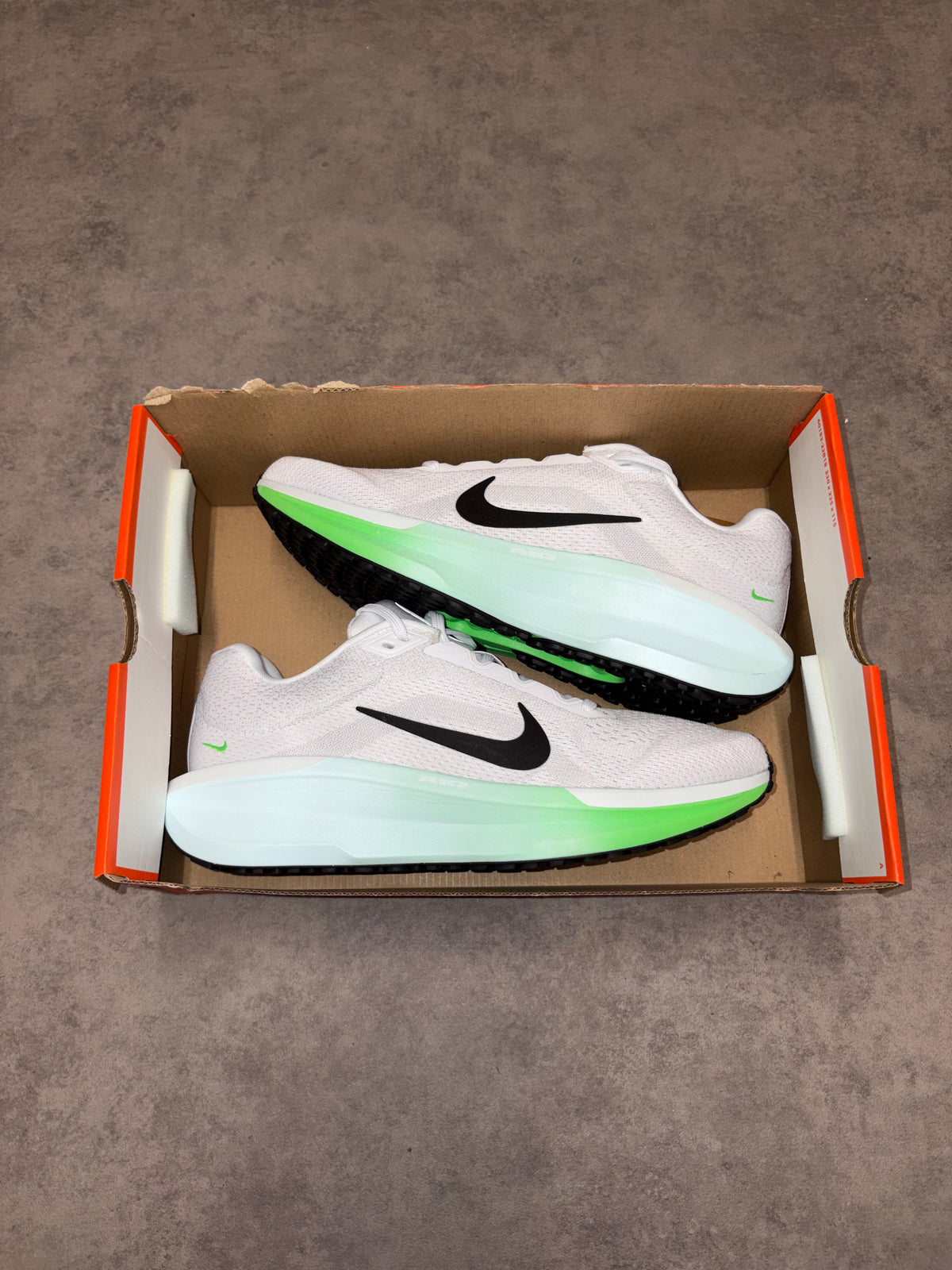 Nike Air Winflo 11 Trainers - Apple Green