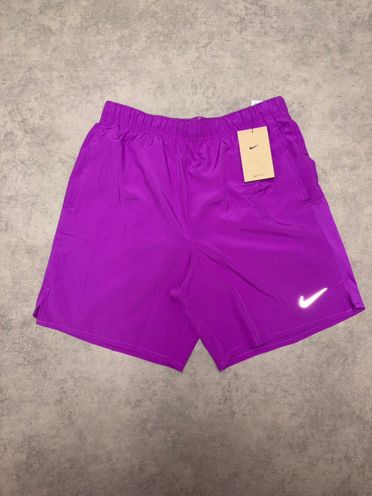 Nike 7” Challenger Shorts - Vivid Purple
